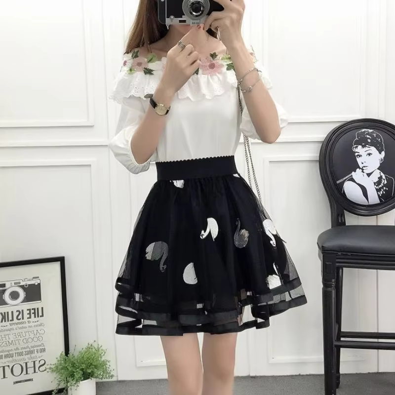 2026 Summer Women's Sweet Dress Set Off Shoulder Embroidered Top Mesh Skirt Two Piece Outfit
